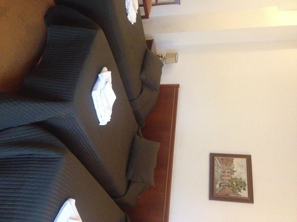 Hotel Reina Букурещ Екстериор снимка