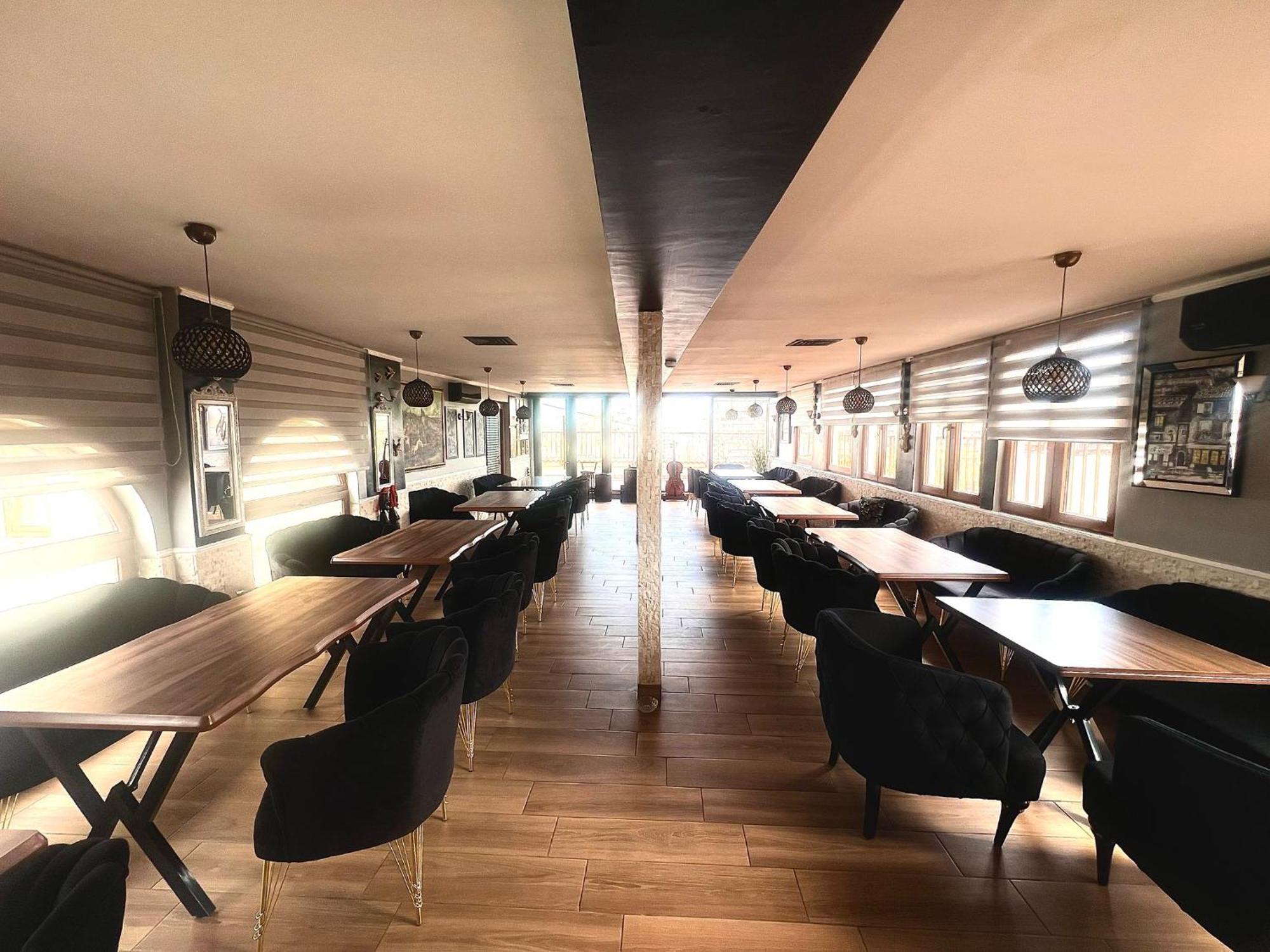 Hotel Reina Букурещ Екстериор снимка