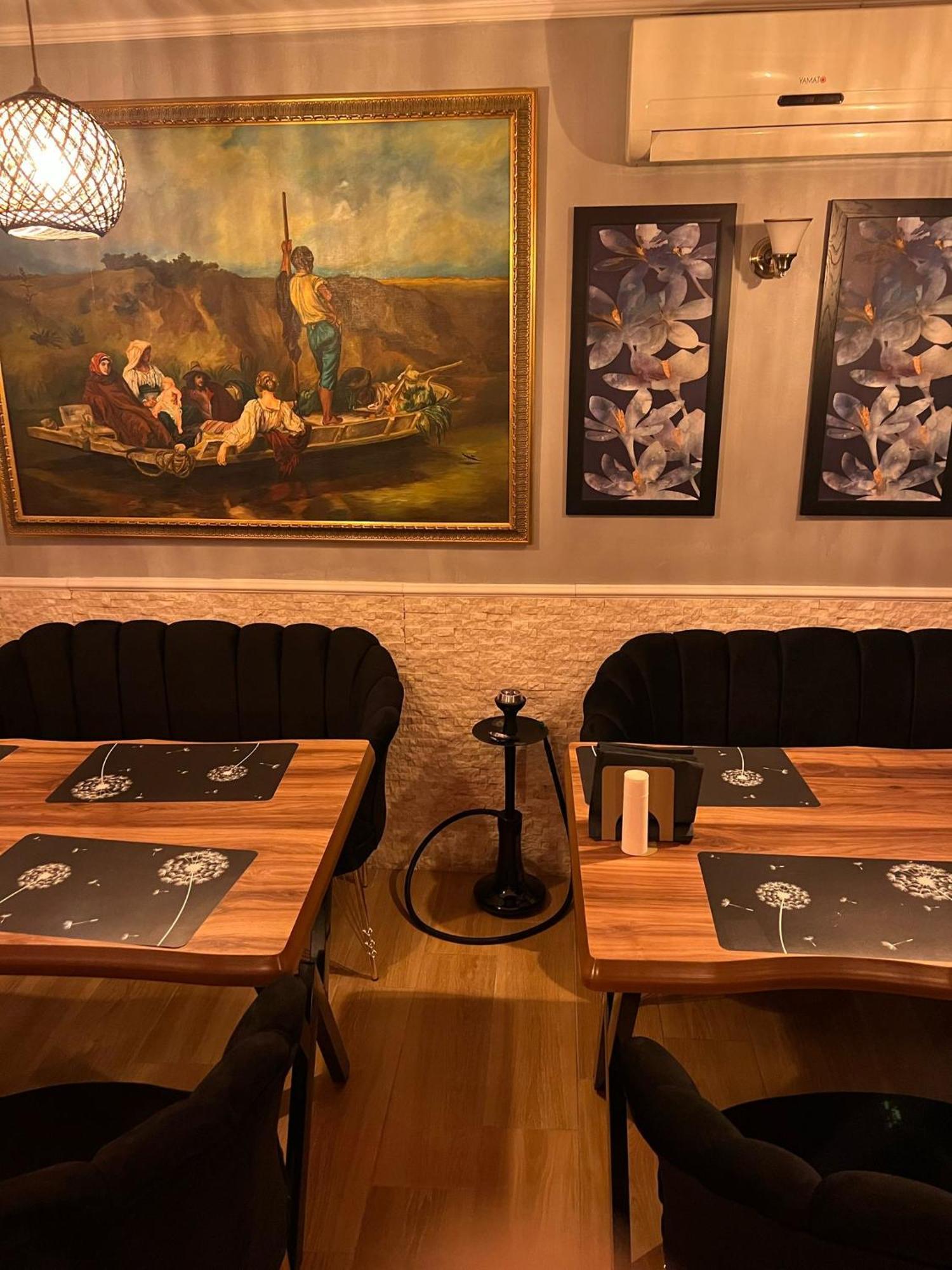 Hotel Reina Букурещ Екстериор снимка
