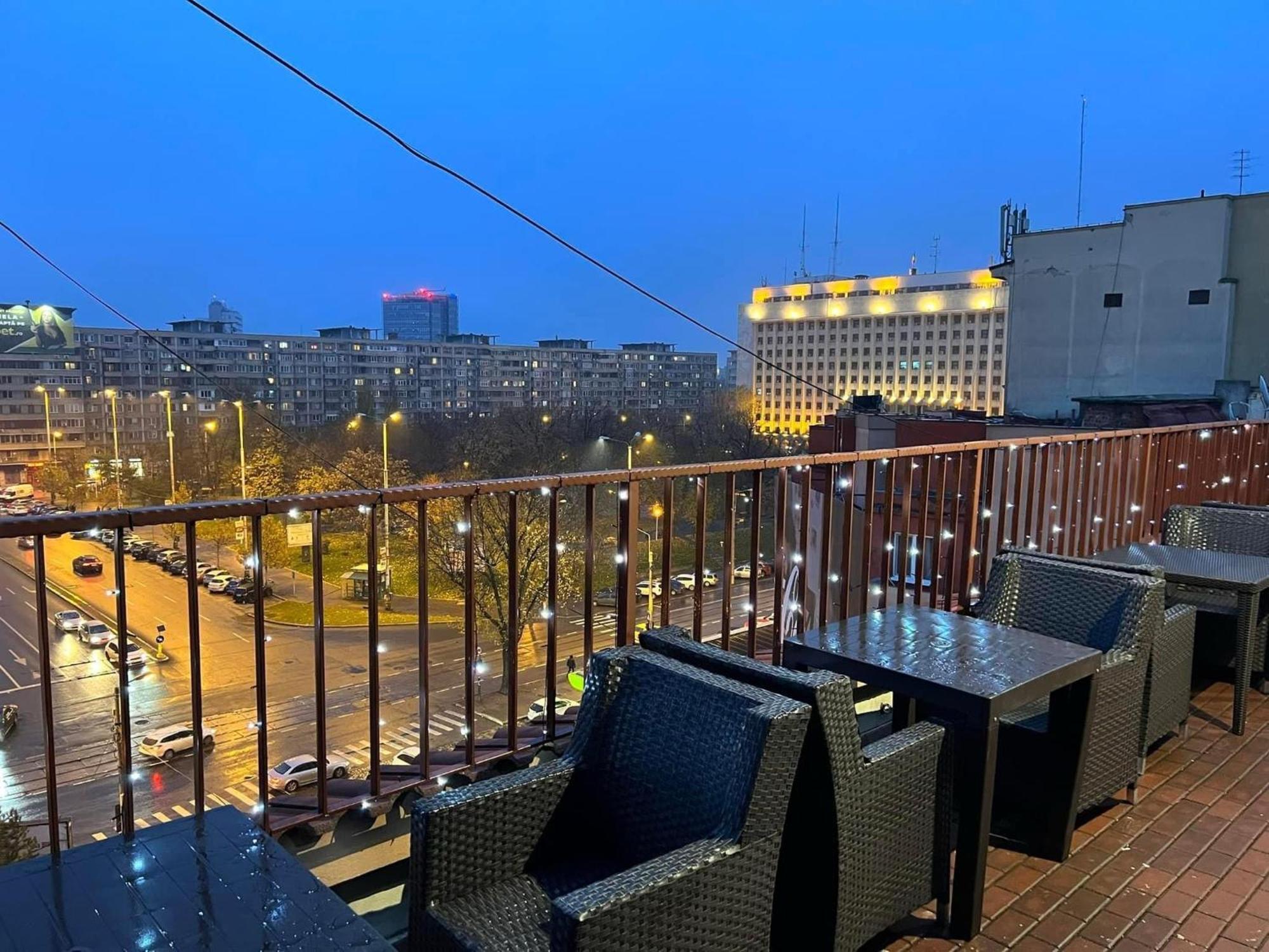 Hotel Reina Букурещ Екстериор снимка