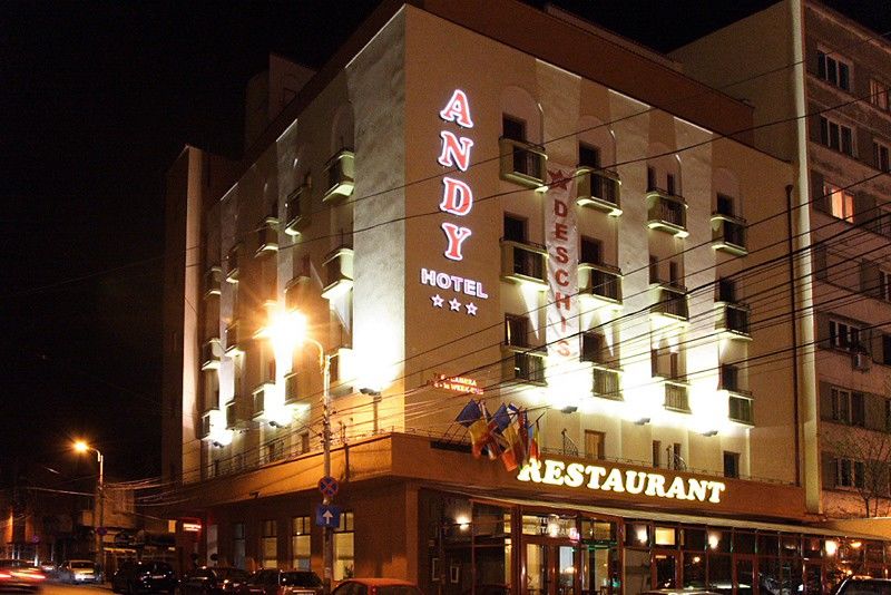 Hotel Reina Букурещ Екстериор снимка